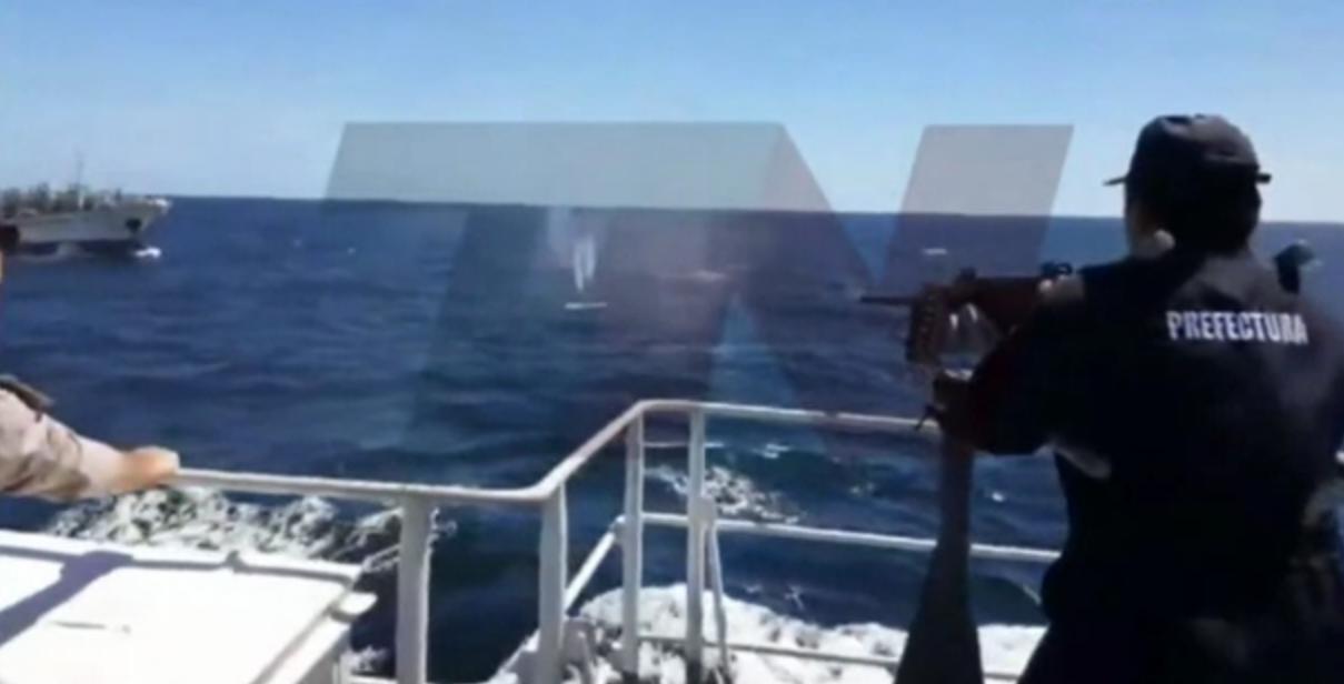 Video Prefectura realizó disparos a un buque chino