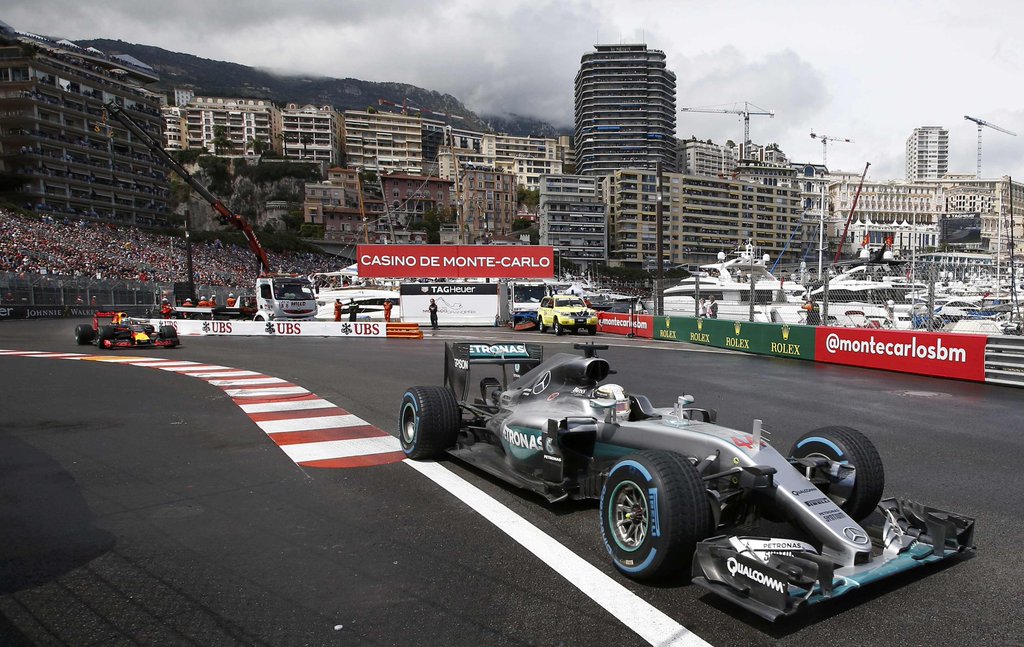 Hamilton triunfó en un GP de Mónaco lleno de emoción 1