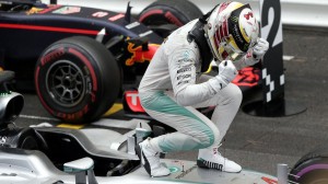 Lewis Hamilton Celegró con euforia su triunfo en el principado