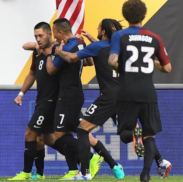Estados Unidos se recuperó goleando a Costa Rica