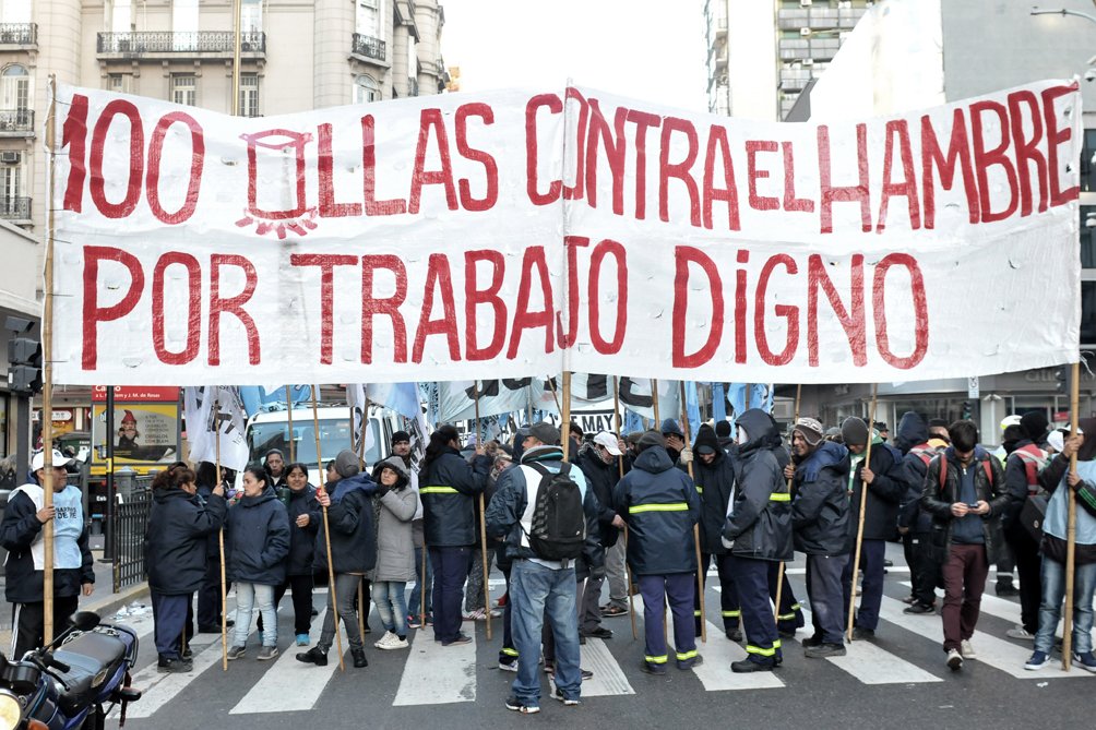 Barrios de Pie comenzó una jornada de protestas con 100 ollas populares