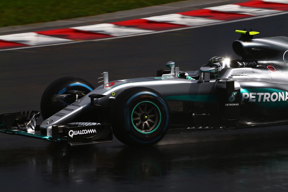Rosberg tuvo un golpe de suerte y se quedó con la pole en Hungría3