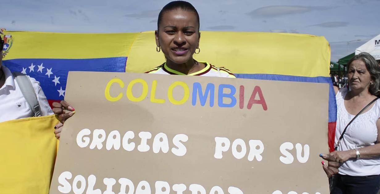 Venezolanos agradecen hasta las lágrimas a Colombia tras la apertura de las fronteras