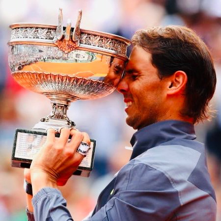 Nadal estuvo fenomenal e hizo historia en Roland Garros