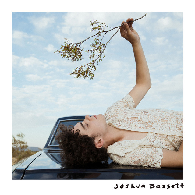 Joshua Bassett lanza EP Debut Homónimo