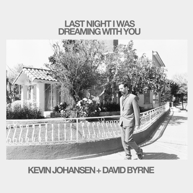 Kevin Johansen y David Byrne en «Last night I was dreaming with you»